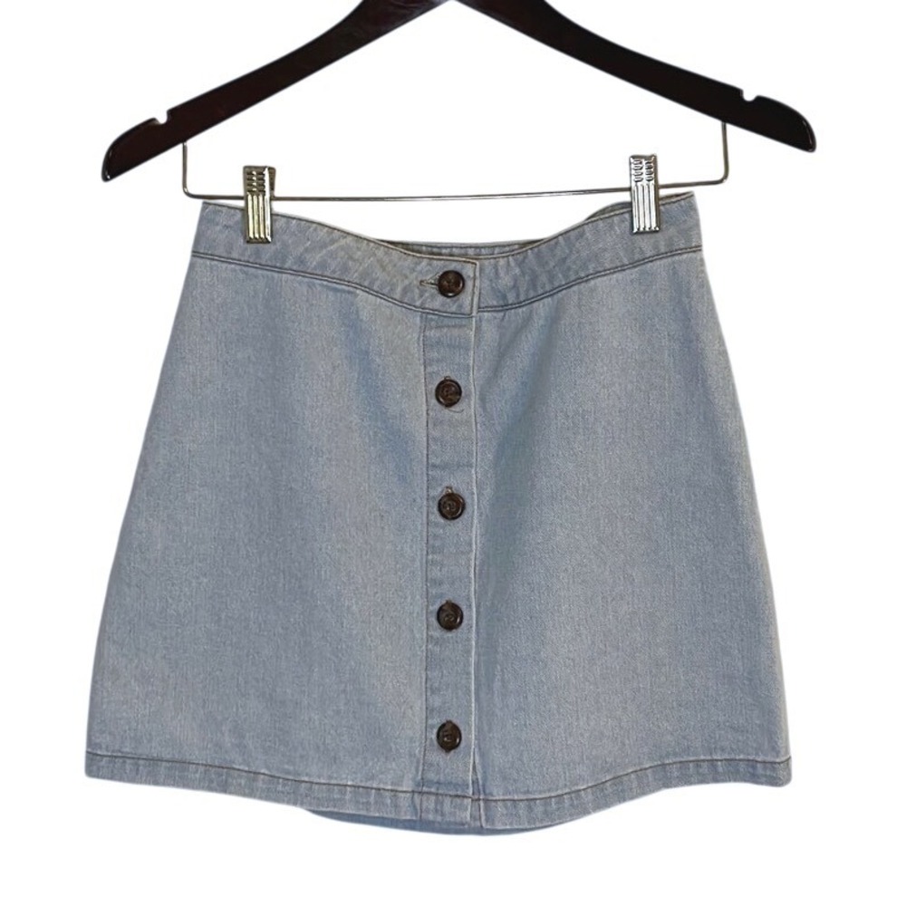 Forever 21 Light Wash Denim Button Front A Line Mini Skirt Size‎ Medium